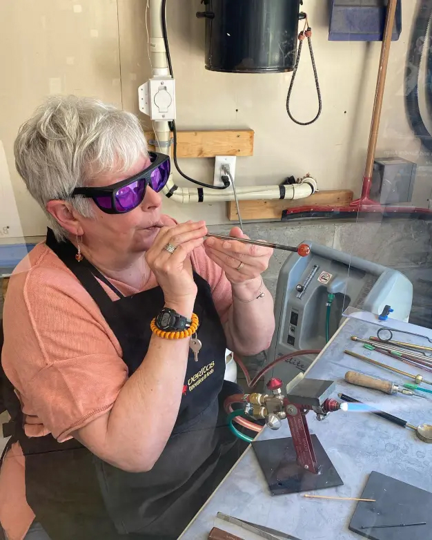 Photo of Roxanne Ward